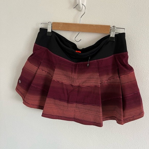 Lululemon Pace Rival Skirt II
Simply Radiant Pink Paradise Black, size 8 - Picture 3 of 5